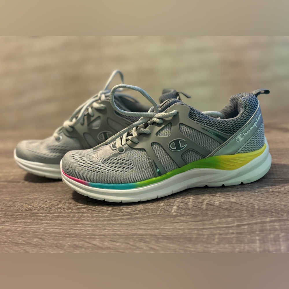 Champion PowerFlex sneakers Size 5.5👟 LIKE NEW!! Grey with rainbow stripe